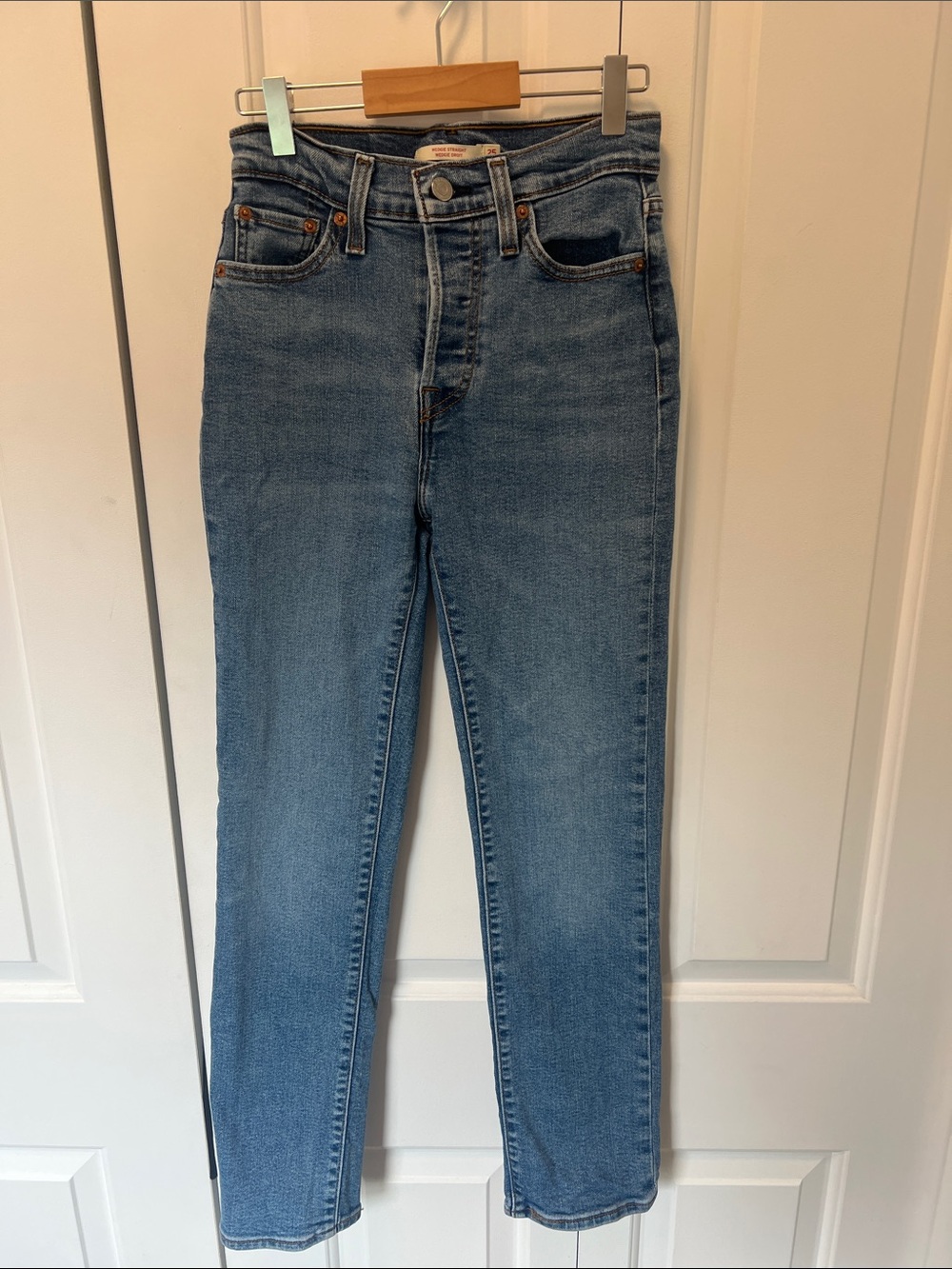 Levi's High-Rise Straight Leg Jeans - Medium Blue Wash